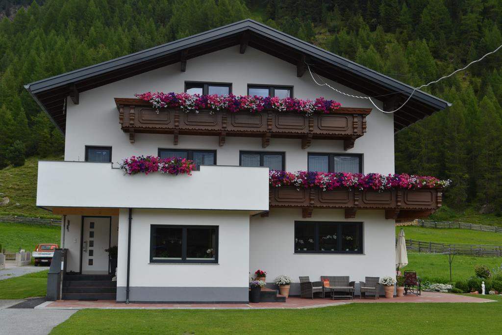 Haus Daheim Apartment นีเดอร์ทาย ภายนอก รูปภาพ