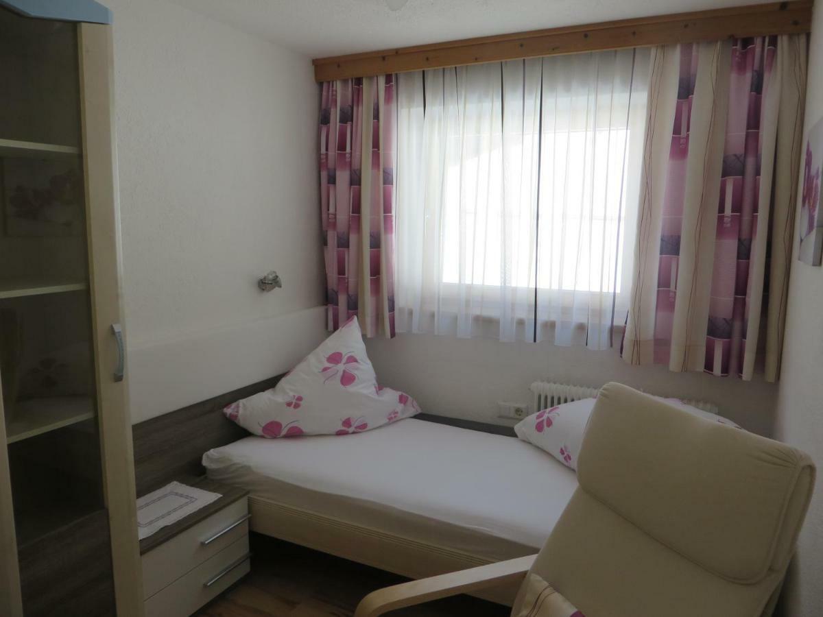 Haus Daheim Apartment นีเดอร์ทาย ภายนอก รูปภาพ